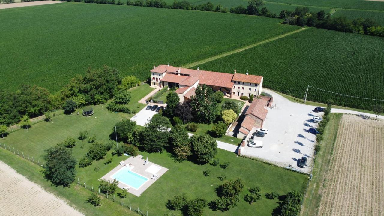 Agriturismo Borgo Tecla Rosà Eksteriør billede