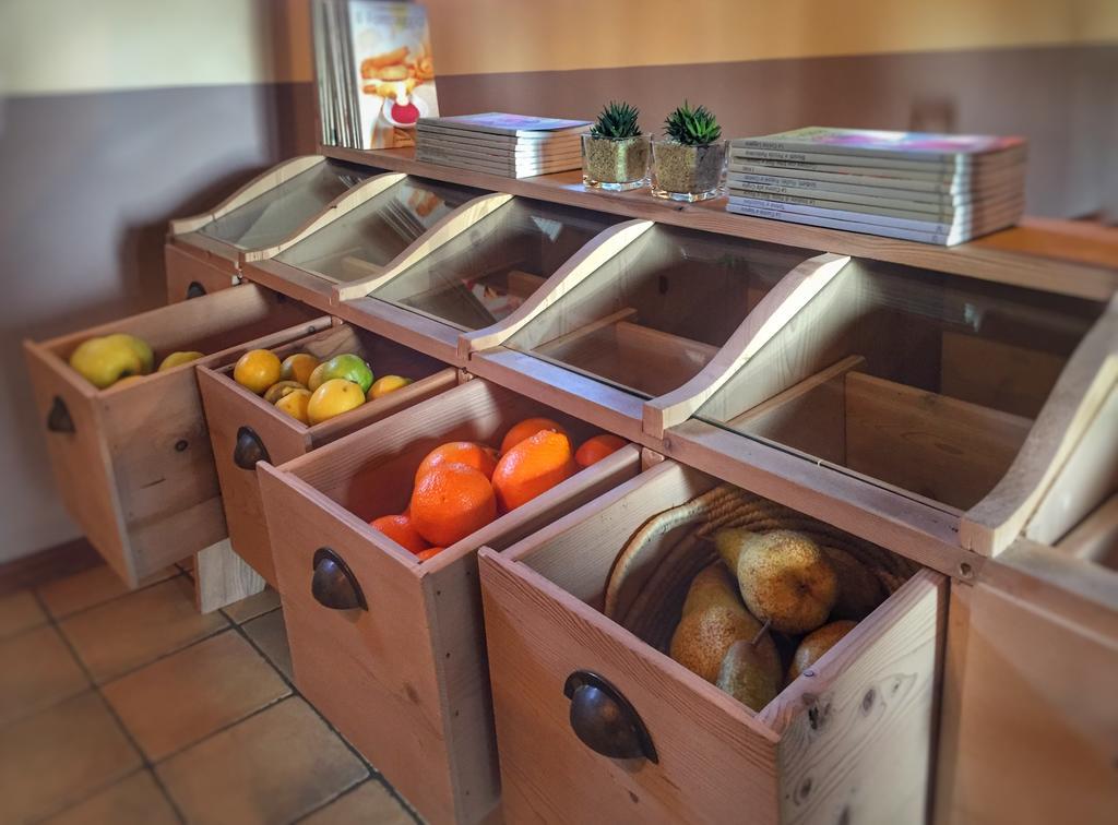 Agriturismo Borgo Tecla Rosà Eksteriør billede