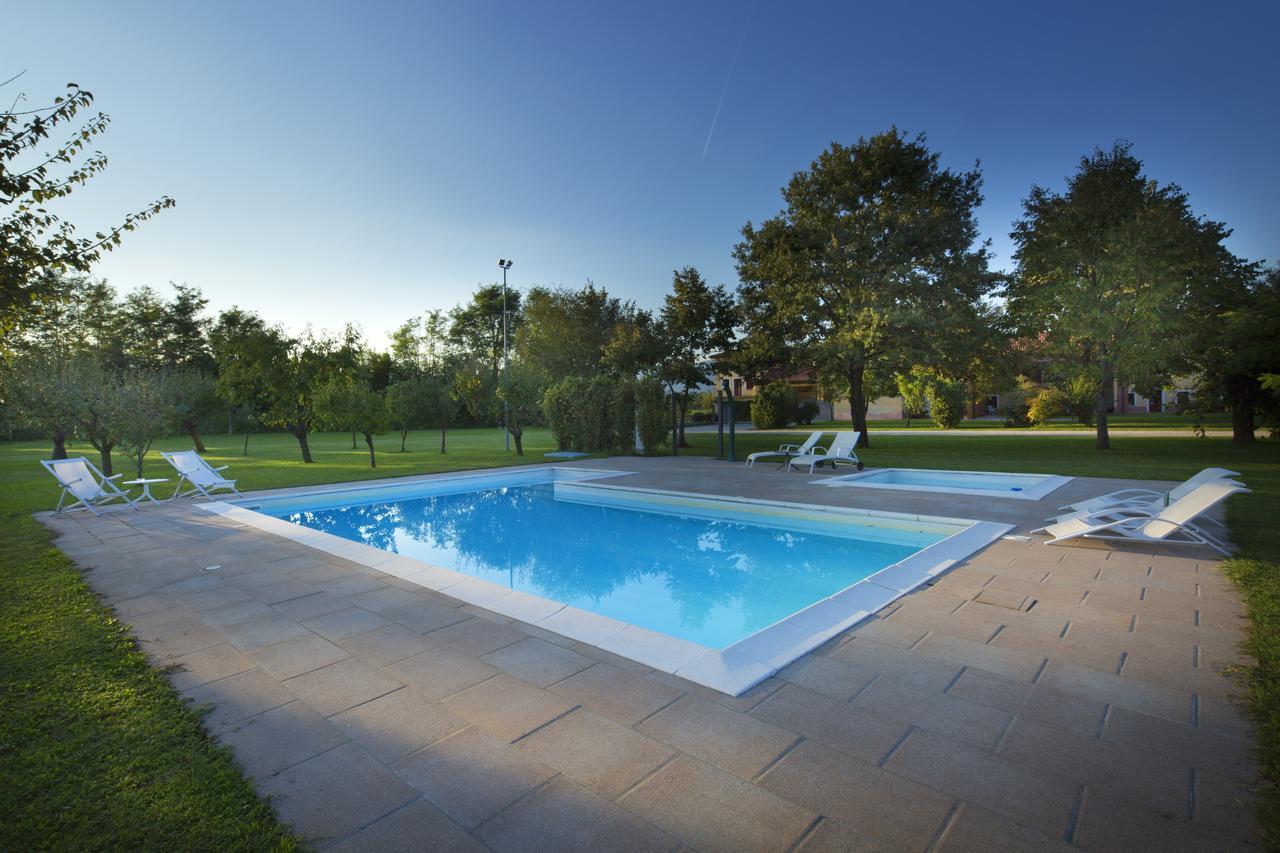Agriturismo Borgo Tecla Rosà Eksteriør billede