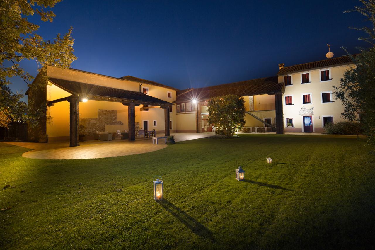 Agriturismo Borgo Tecla Rosà Eksteriør billede